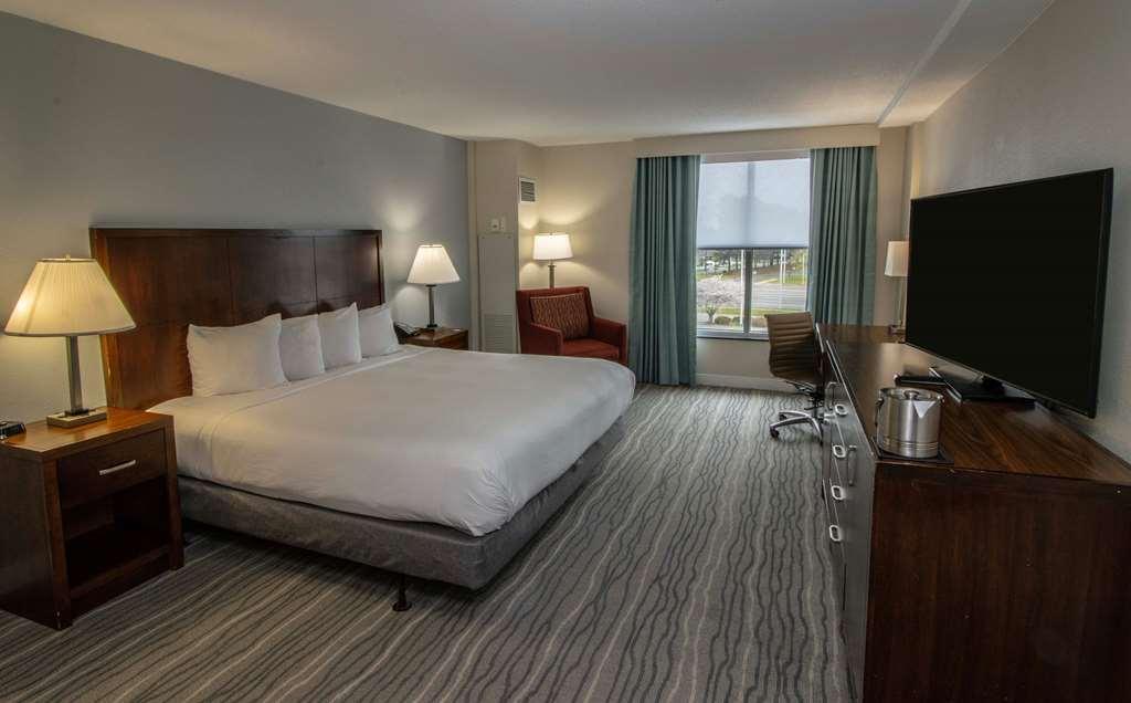 Doubletree By Hilton Norfolk Airport Hotel Ruang foto
