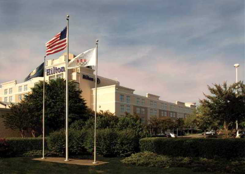 Doubletree By Hilton Norfolk Airport Hotel Bagian luar foto